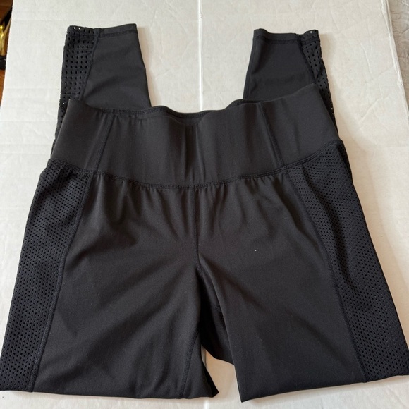 Livi Active Black Leggings Size 14 - Picture 1 of 5